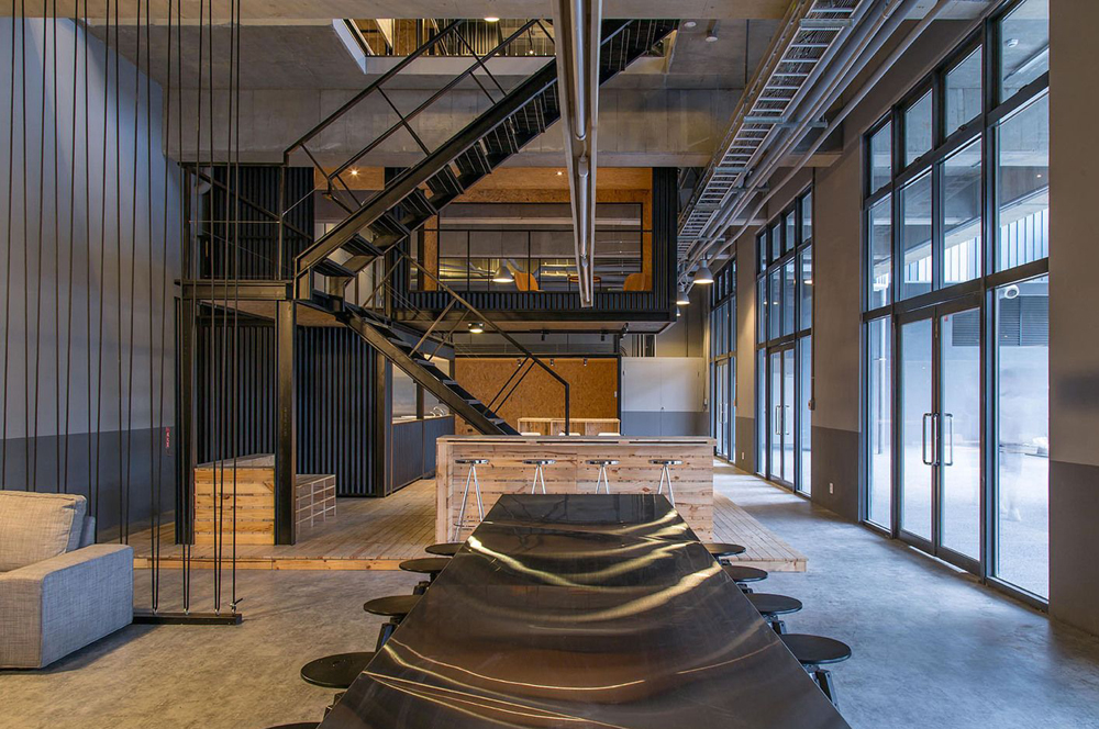 寫字樓裝修能建夾層么？搭建時(shí)需要注意