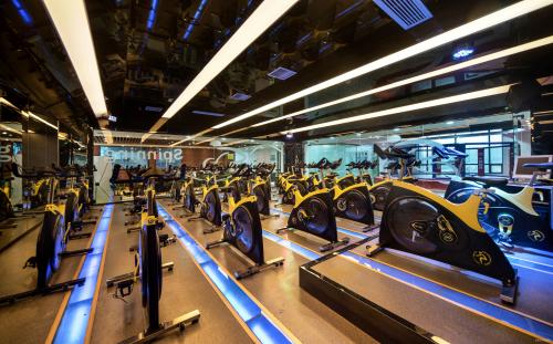 健身會(huì)所地面選用什么材料好？