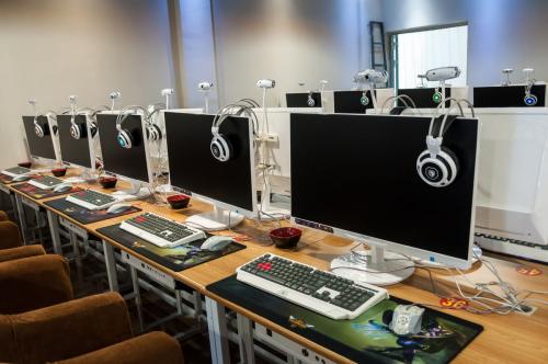 新開(kāi)網(wǎng)咖準(zhǔn)備裝修要注意什么？