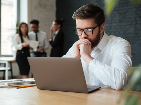 你的辦公室裝修對了嗎？關(guān)于空間、效率與人性化的深度反思